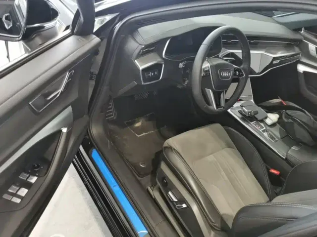 Audi A6L — Фото автомобиля 20