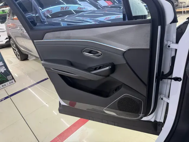 BYD Song L DM-i — Фото автомобиля 14