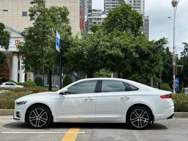 Geely Xingrui — Фото автомобиля 8