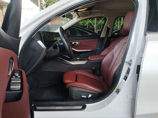 BMW i3 — Фото автомобиля 14