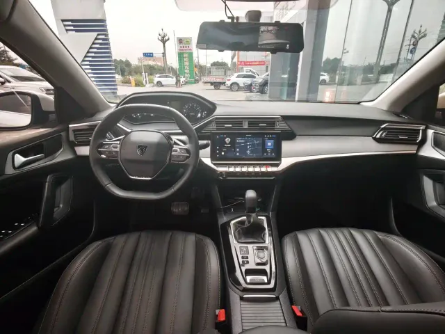 Peugeot 408 — Фото автомобиля 4