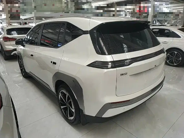 GAC Aion Y — Фото автомобиля 4