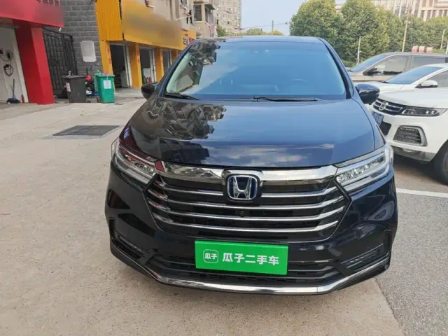 Honda Odyssey — Фото автомобиля 2