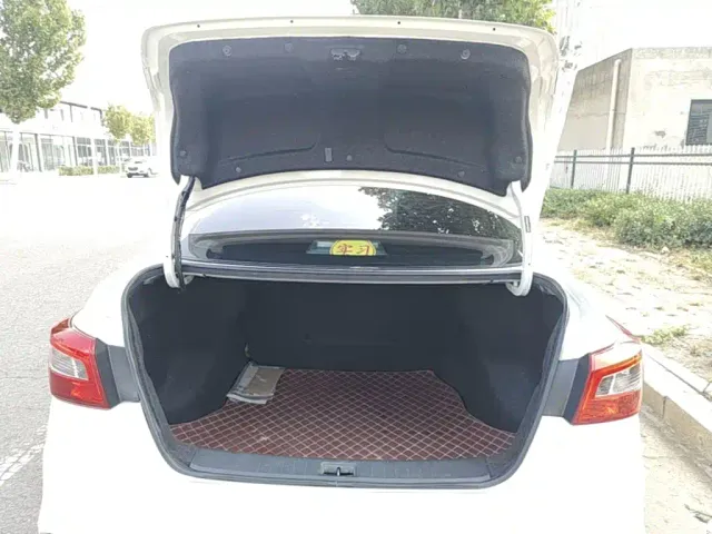 Nissan Sylphy — Фото автомобиля 18