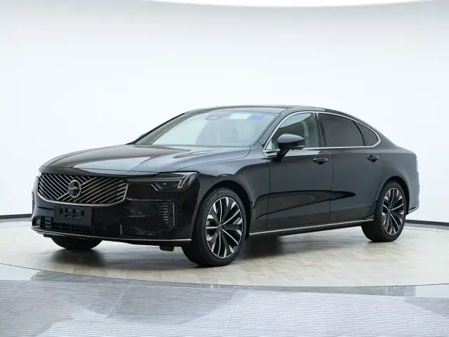 Фотография автомобиля — Volvo S90