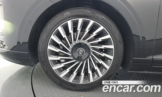 Hyundai Grandeur GN7 — Фото автомобиля 15