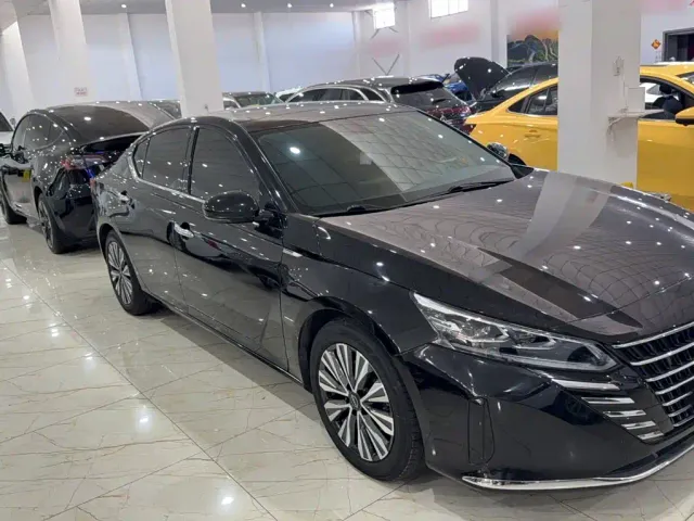 Nissan Teana — Фото автомобиля 12