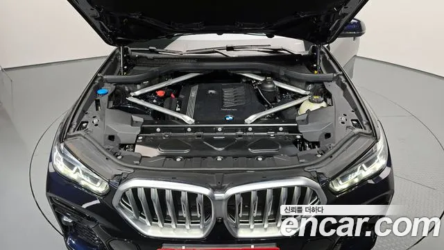 BMW X6 xDrive40i M Sport — Фото автомобиля 6