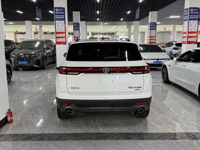 Changan CS35 Plus — Фото автомобиля 17