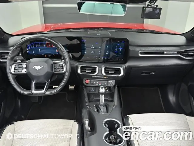 Ford Mustang Mustang 7 поколение 2.3 EcoBoost Premium Кабриолет — Фото автомобиля 7