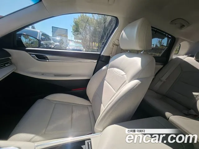Hyundai Grandeur New — Фото автомобиля 17