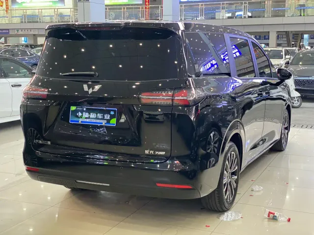 Wuling Starlight 730 — Фото автомобиля 4