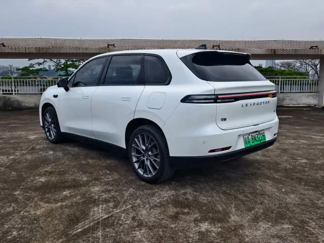 Leapmotor C10 — Фото автомобиля 9