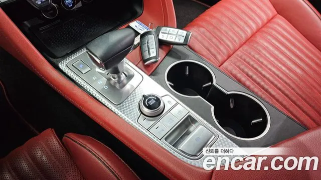 Genesis G70 — Фото автомобиля 12