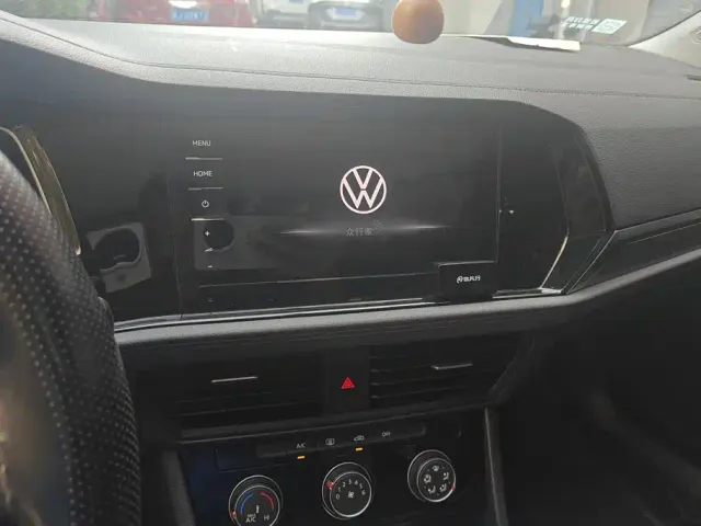 Volkswagen Sagitar — Фото автомобиля 10