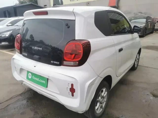 Roewe Clever — Фото автомобиля 6