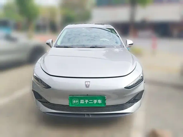 Roewe D7 — Фото автомобиля 2