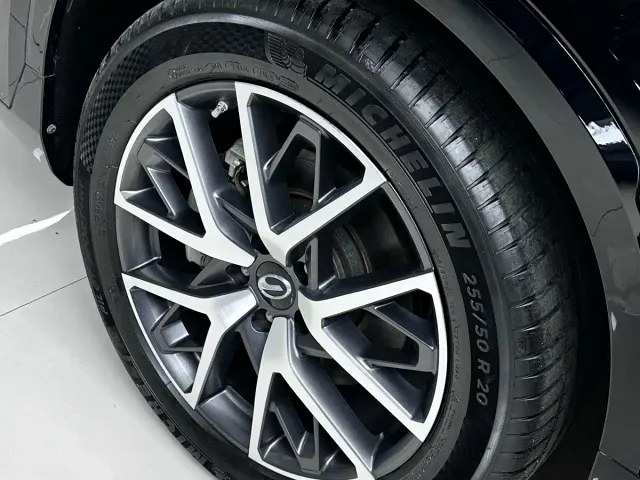 GAC Trumpchi GS8 — Фото автомобиля 10