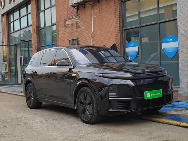 Li Auto L7 — Фото автомобиля 3