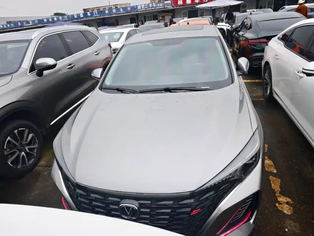 Changan Eado — Фото автомобиля 2