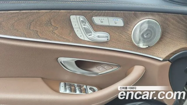 Mercedes-Benz E-Class W213 — Фото автомобиля 18