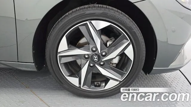 Hyundai Avante CN7 — Фото автомобиля 20