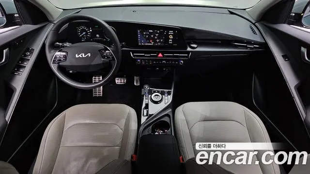 Kia Niro The All New Niro Signature — Фото автомобиля 7