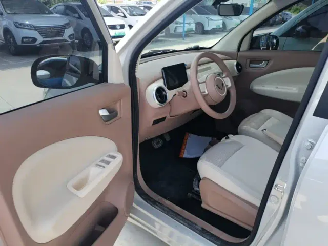Wuling Hongguang Mini EV — Фото автомобиля 15