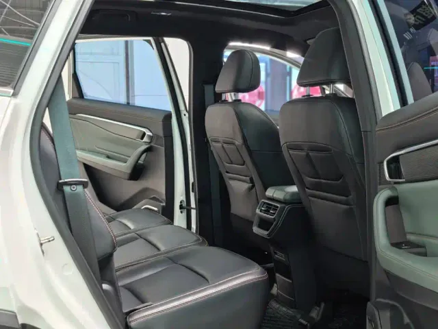 Geely Haoyue L — Фото автомобиля 8