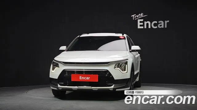 Kia Niro The All New Niro Signature — Фото автомобиля 3