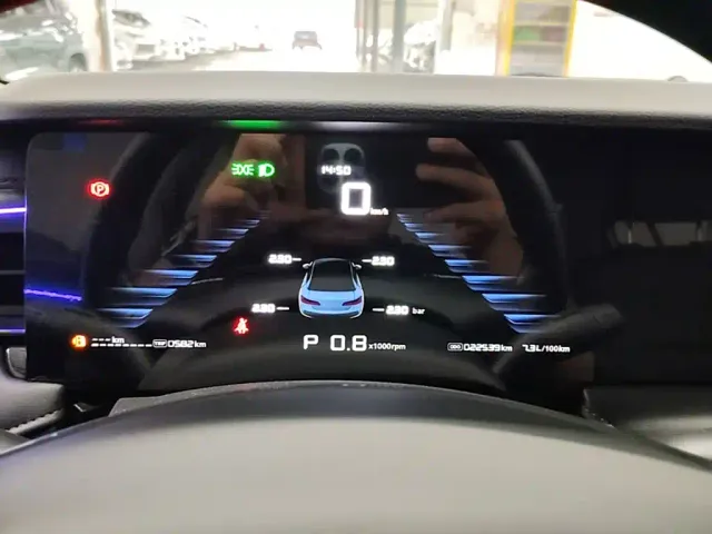 Roewe i5 — Фото автомобиля 11