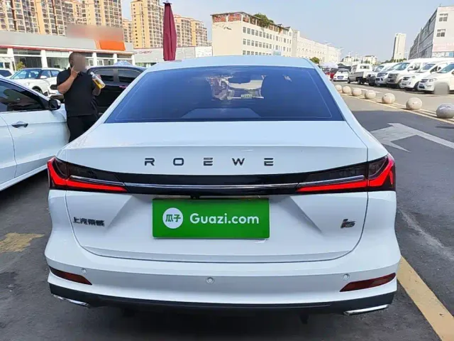 Roewe i5 — Фото автомобиля 5