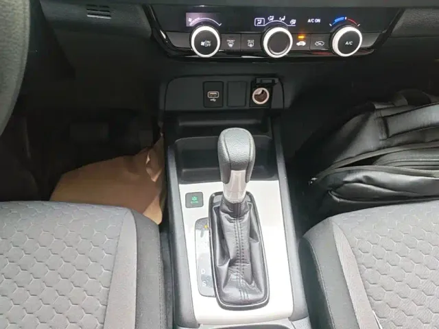 Honda Fit — Фото автомобиля 13
