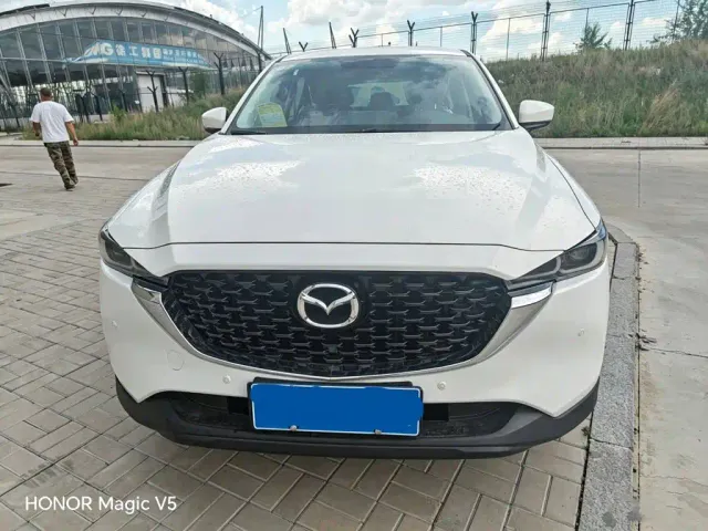 Фотография автомобиля — Mazda CX-5