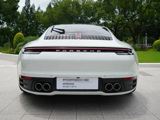 Porsche 911 — Фото автомобиля 18