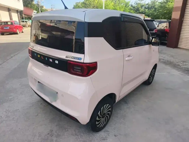 Wuling Hongguang Mini EV — Фото автомобиля 6