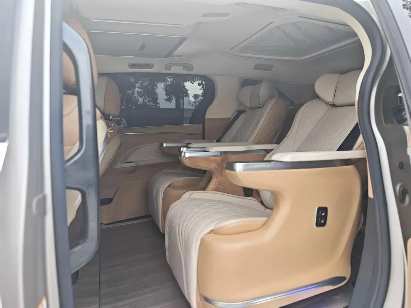 Toyota Toyota Sienna 2021 2.5L Hybrid Comfort Edition — Фото автомобиля 7