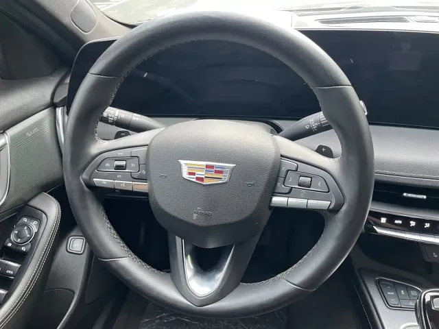 Cadillac CT5 — Фото автомобиля 11
