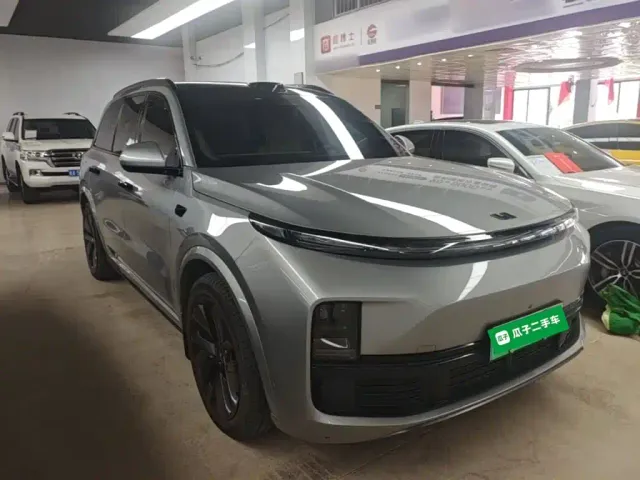 Li Auto L9 — Фото автомобиля 3