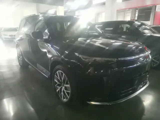 GAC Trumpchi Xiangwang S9 — Фото автомобиля 3
