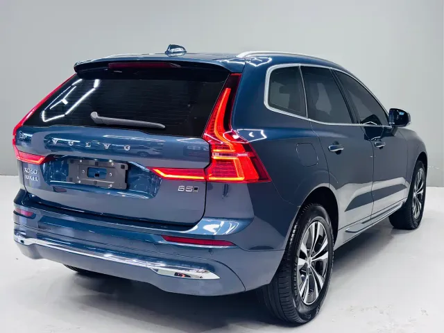 Volvo XC60 — Фото автомобиля 5