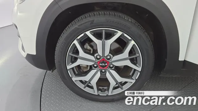 Kia Seltos Seltos Бензин 1.6 турбо 2WD — Фото автомобиля 5