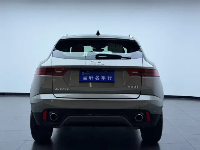 Jaguar E-PACE — Фото автомобиля 5