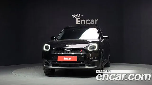 MINI Countryman 3rd Gen — Фото автомобиля 3