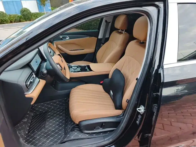 Geely Galaxy Stellar 6 — Фото автомобиля 14