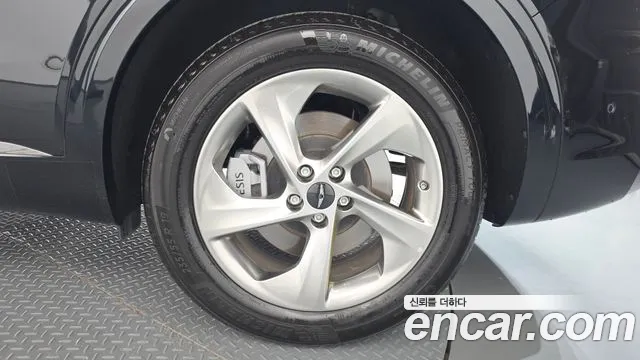 Genesis GV70 2.5T Бензин AWD — Фото автомобиля 18