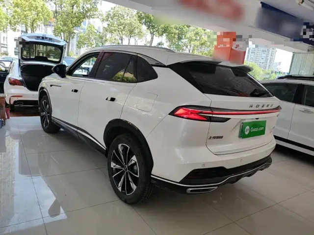 Roewe RX5 — Фото автомобиля 4