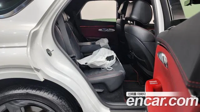 Genesis GV70 — Фото автомобиля 11