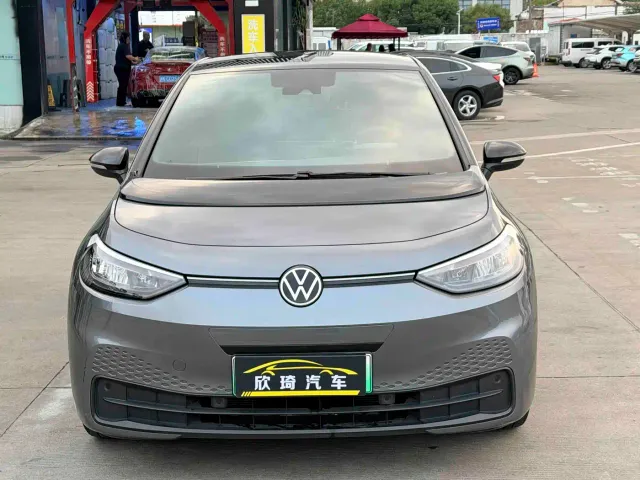 Volkswagen ID.3 — Фото автомобиля 2