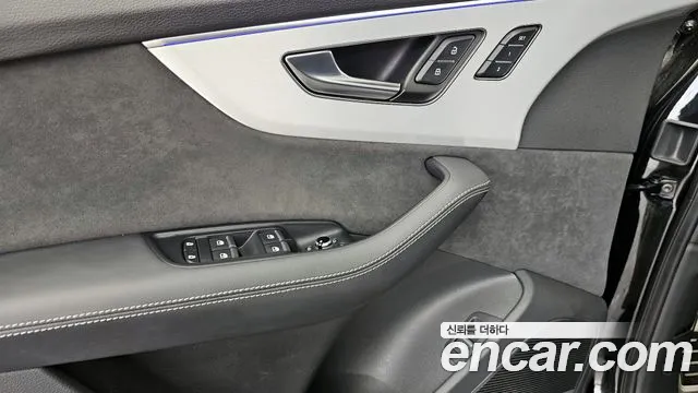 Audi Q7 55 TFSI quattro Premium — Фото автомобиля 30